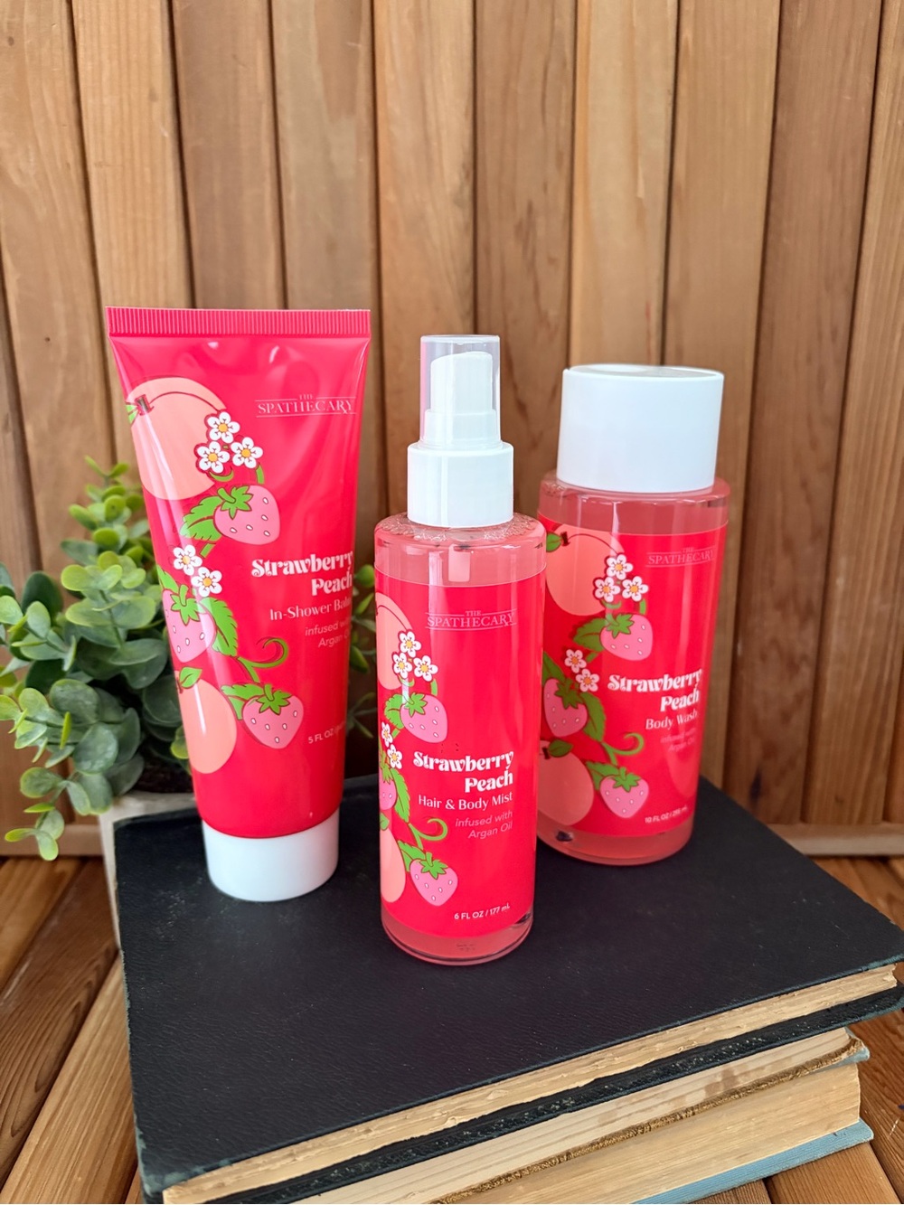 Spathecary Strawberry Peach Hair & Body Wash and Shower Spa Bundle - Picture 1 of 4